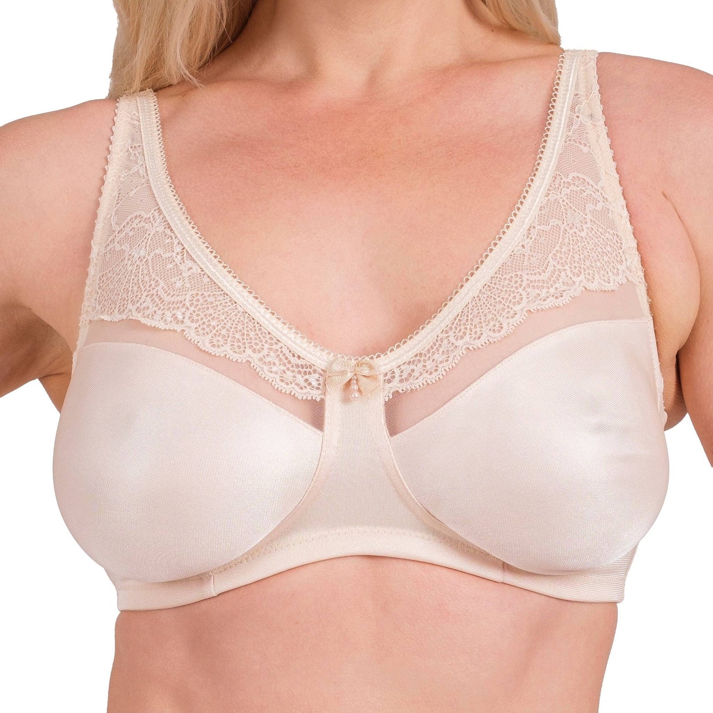 Wireless Full-Coverage Lace Bra – Lightweight, Breathable & Soft Support for Daily Comfort (White, Black, Skin)