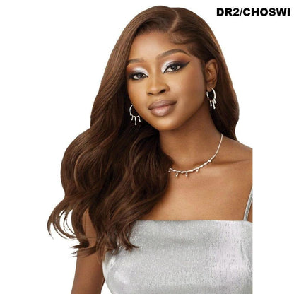 Outre Melted Hairline Swirlista HD Lace Front Wig - Swirl 104